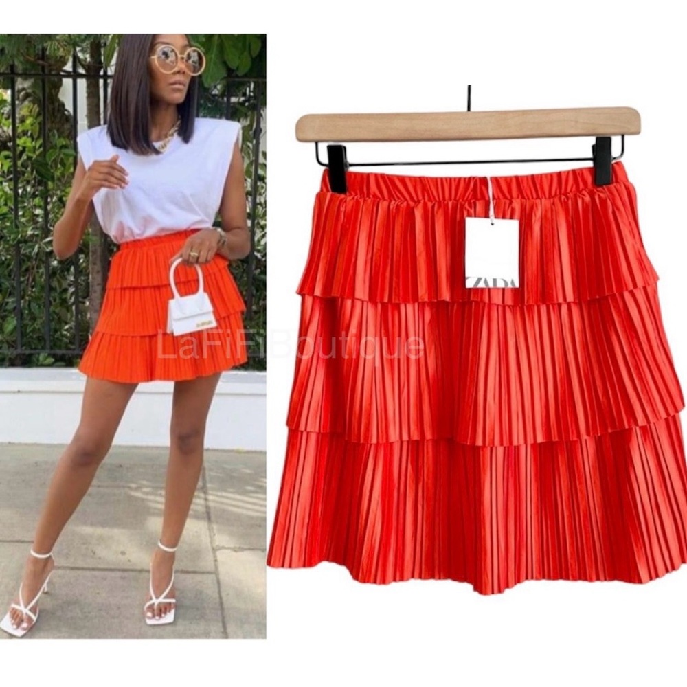 ZARA bloggers fav pleated tiered orange pull-on mini skirt women’s Size Medium